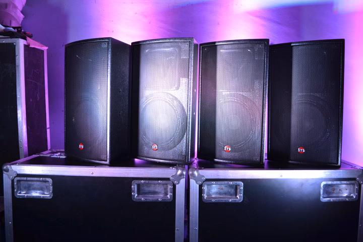 ¿Cuánto cobra un sonido por 5 horas?