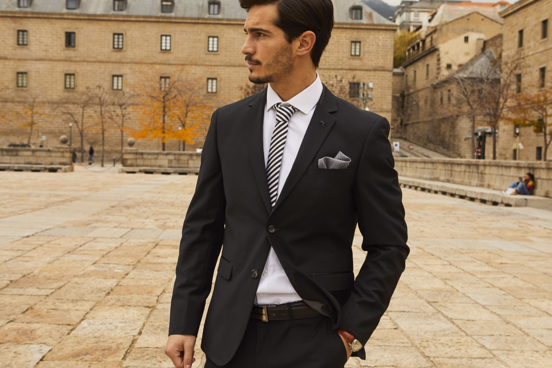 ¿Cuáles son las reglas de vestimenta formal para hombres?
