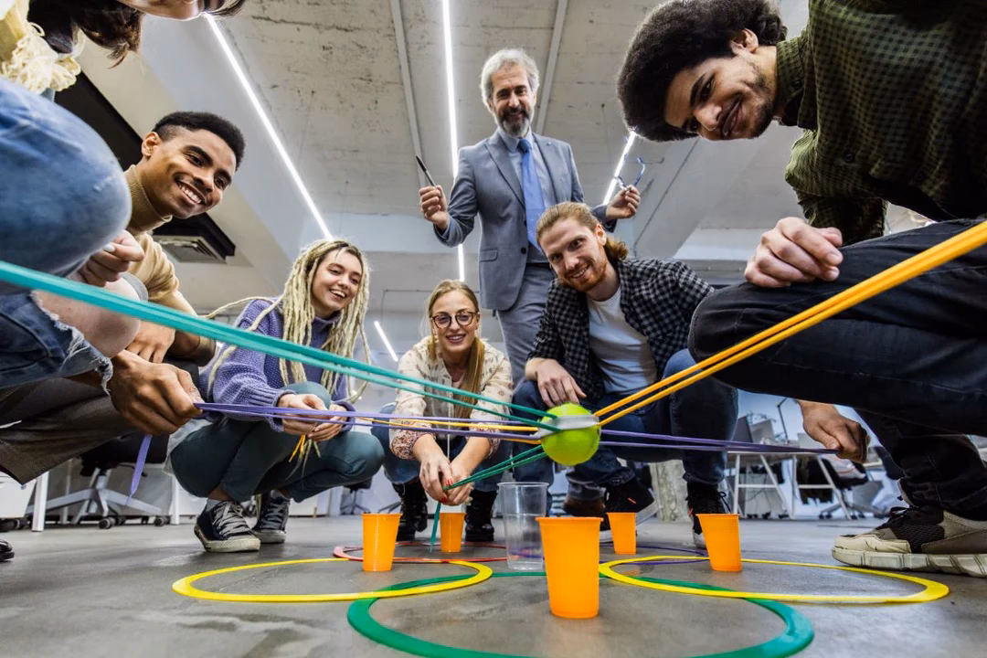 What are 5 team building activities?