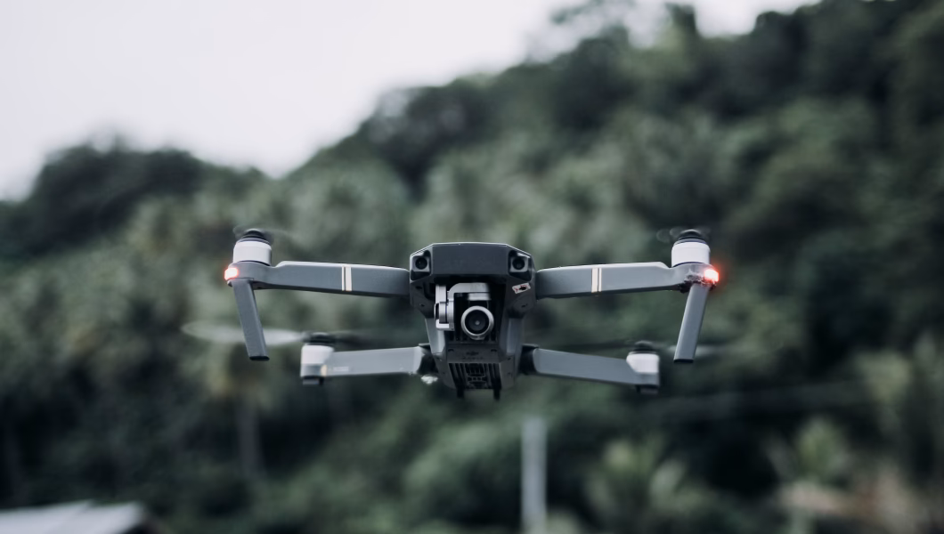 ¿Cuántos drones se necesitan para un show?