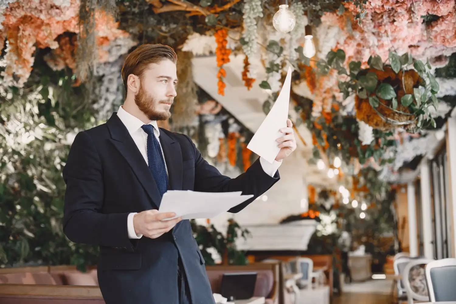 What is the role of an event assistant?