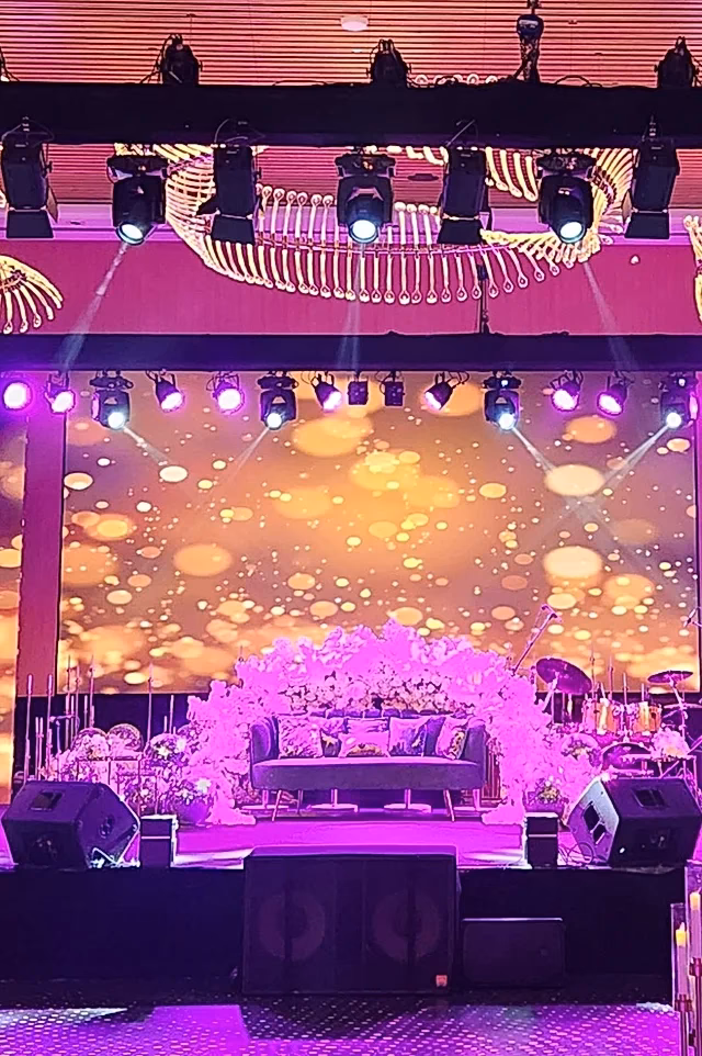 How much do event planners make in Dubai?