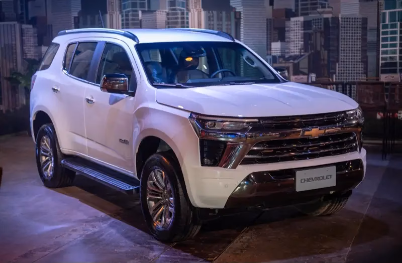 ¿Cuánto cuesta la Chevrolet Silverado 2025?