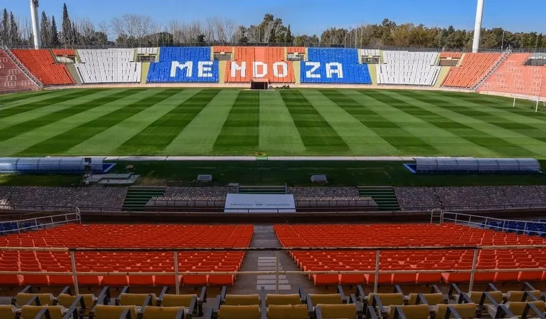 ¿Quién es el Director de Deportes de Mendoza?