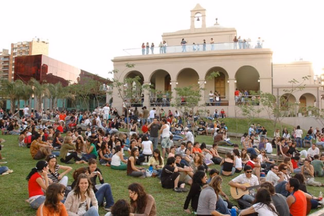 ¿Cuándo se celebra el Domingo del Buen Pastor?