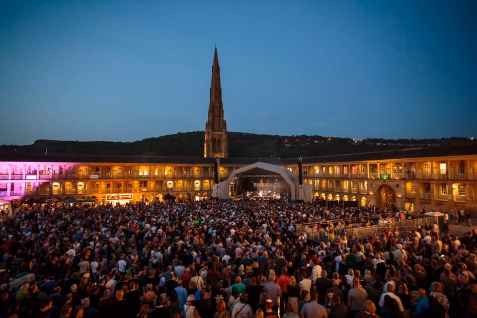 Who is playing at the Piece Hall in 2025?