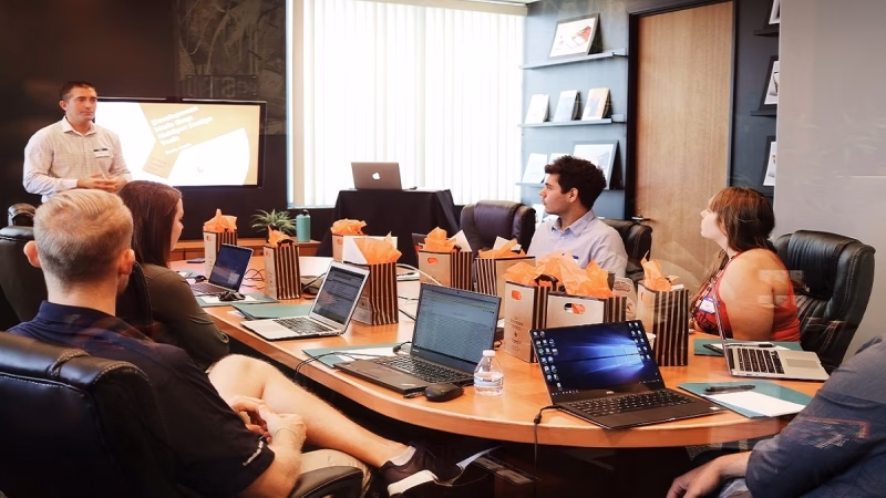 What is the best marketing for small businesses?